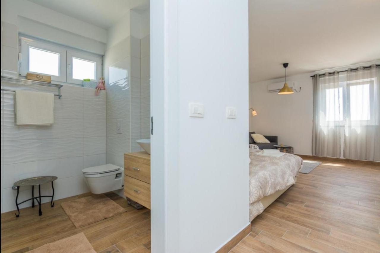 Apartments Marta 2 Zadar Bagian luar foto